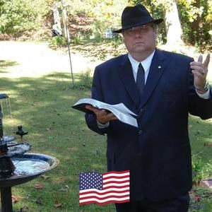 Meet your Posher, James robert